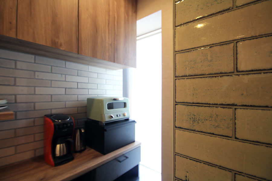 キッチン空間のタイルの施工イメージ