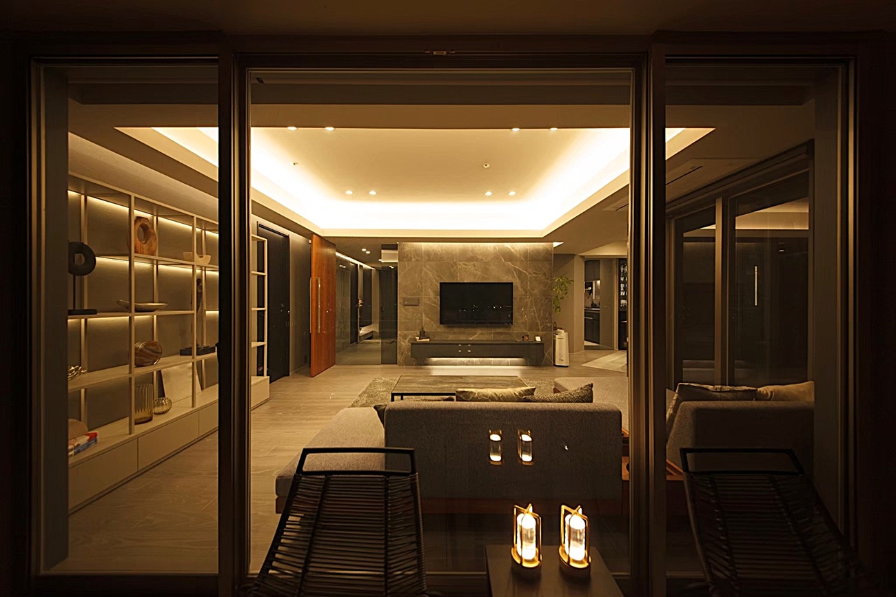 施工事例 M邸|リビング 全景(夜景)