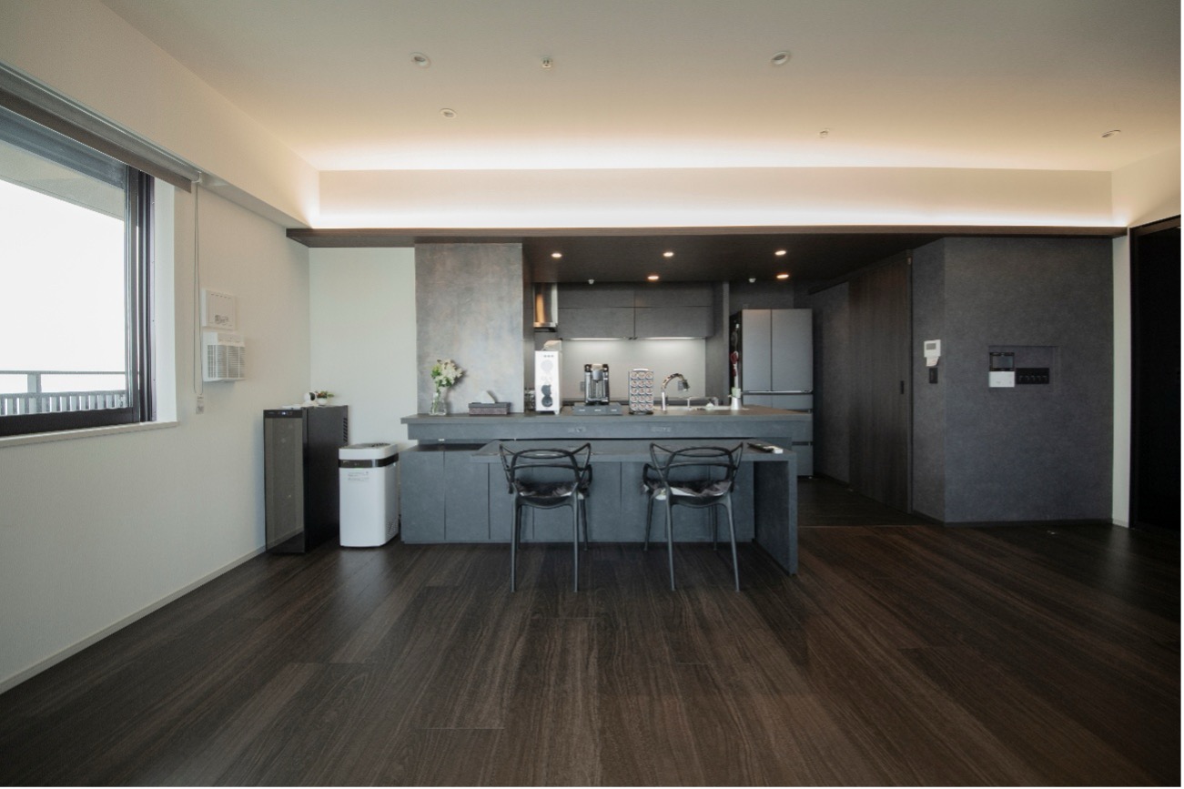 キッチン一体型のダイニングテーブルの魅力