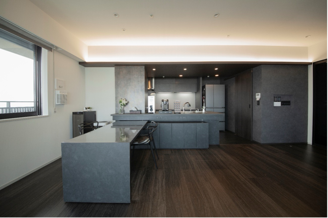 キッチン一体型のダイニングテーブルの魅力